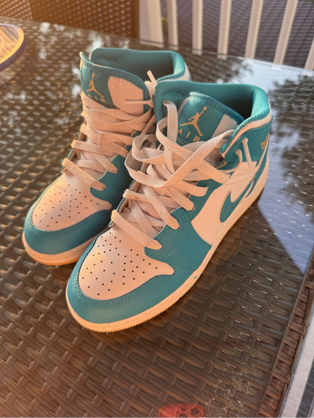 Nike Air Jordan Mid-Top Sneakers in Teal and White - Size 6.5 Youth - worn once